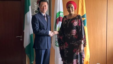 R-L: Minister of State for Foreign Affairs, Amb. Bianca Odumegwu-Ojukwu and Chinese Ambassador to Nigeria, Yu Dunham. (NAN)