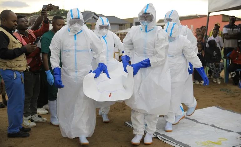 WHO Opposes Ebola Travel Curbs